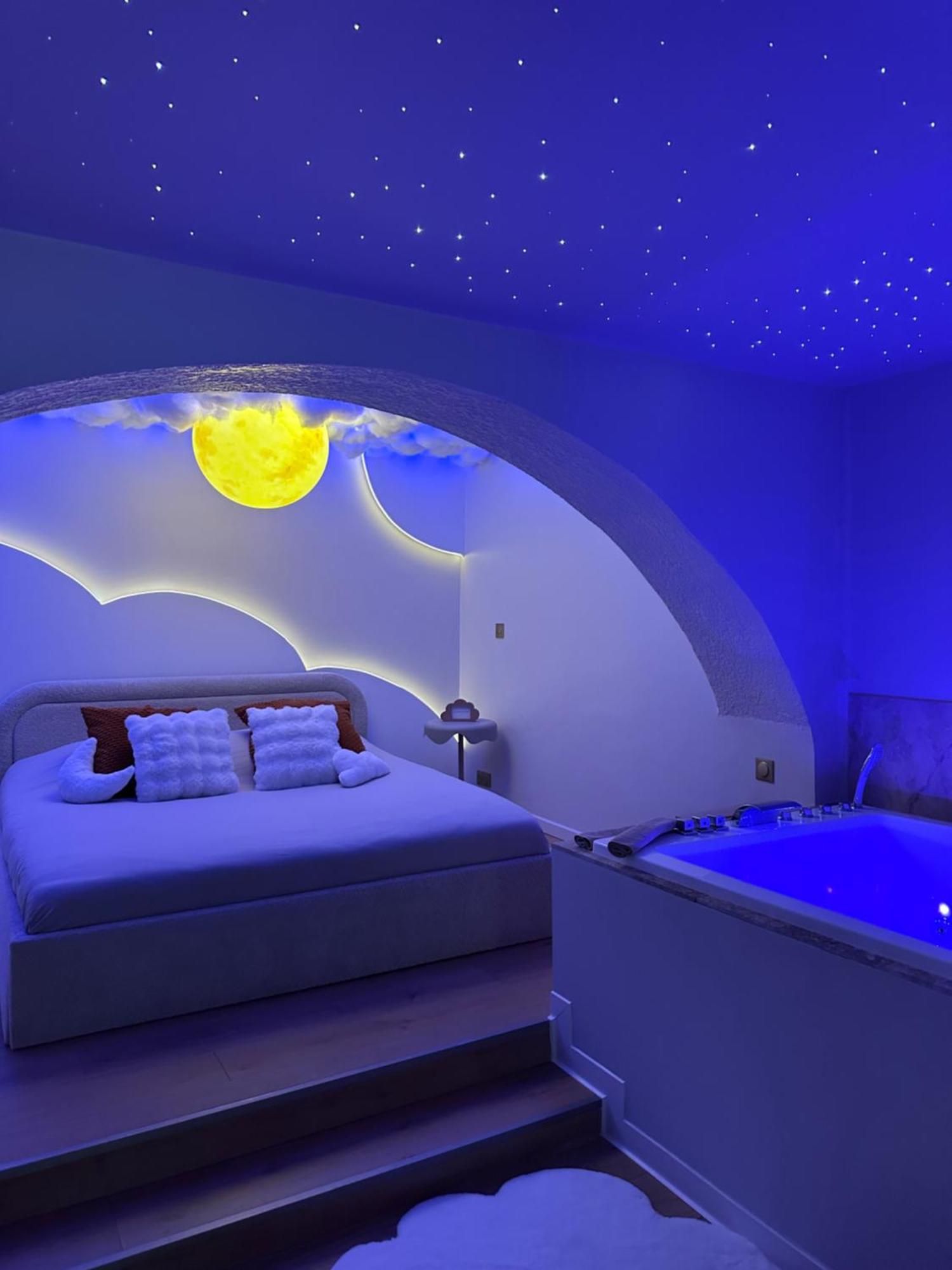 Moon Room, Nuit Insolite - Ollioules Toulon Var Eksteriør billede